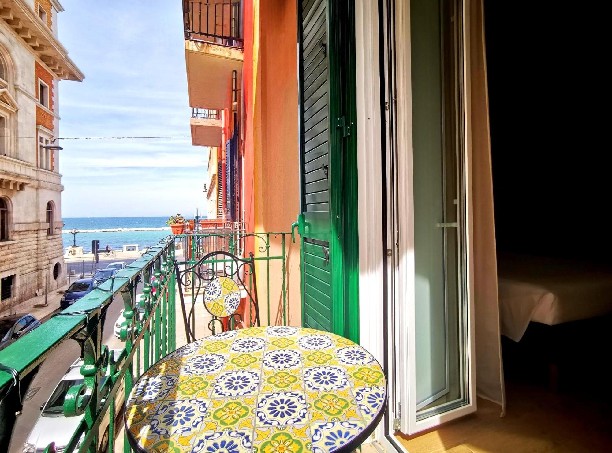 Cattaro 65 - Flexible Check-In Apartments Bari Extérieur photo